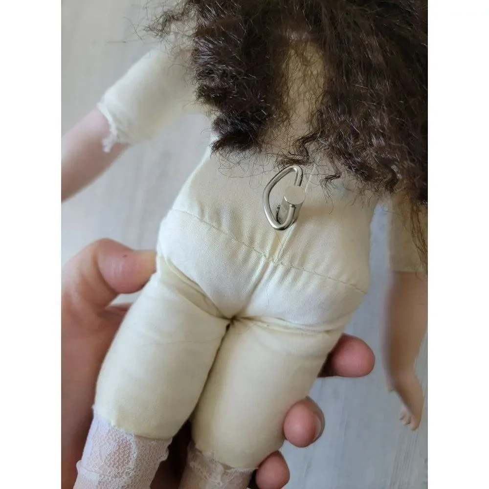 Vintage‎ wind up AS IS girl porcelain doll collectible school girl
